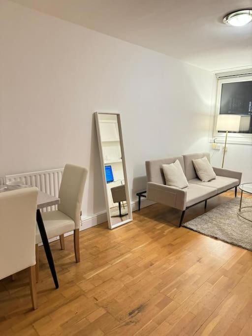 Apartment In Angel. London Eksteriør billede